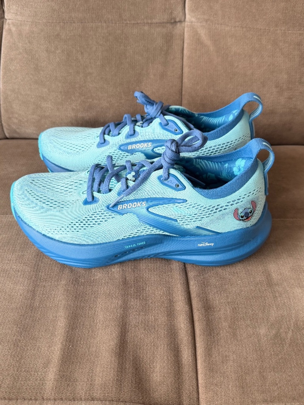 Brooks x RunDisney Stitch - Glycerin 22